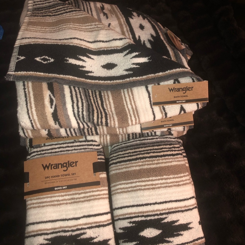 🖤 Wrangler 8 piece towel set